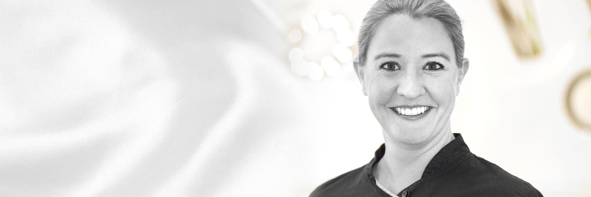 Ein Foto von Manon Marchi, ZFA, DH, B.Sc. Bachelor Dentalhygiene und Pr&auml;ventionsmanagement, Dentalhygienikerin