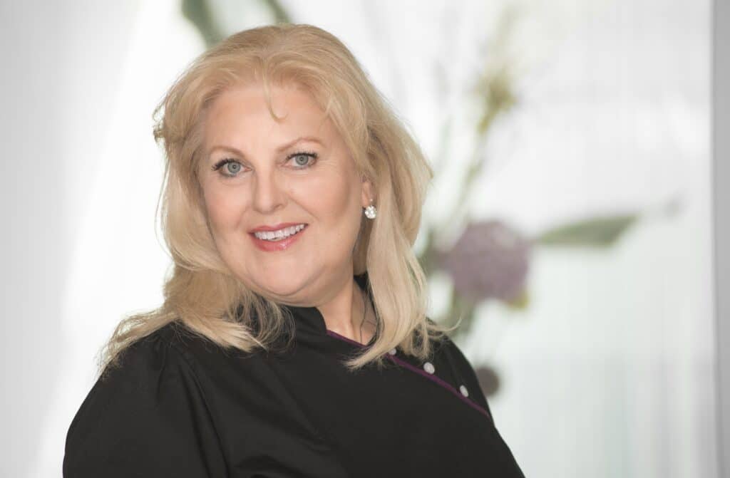 Roswitha Großkopf — ZMF | DH | Heilpraktikerin | Dentalhygienikerin